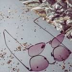 Лондонский шик в оправах и солнцезащитных очках Linda Farrow в салоне на Новом Арбате.
