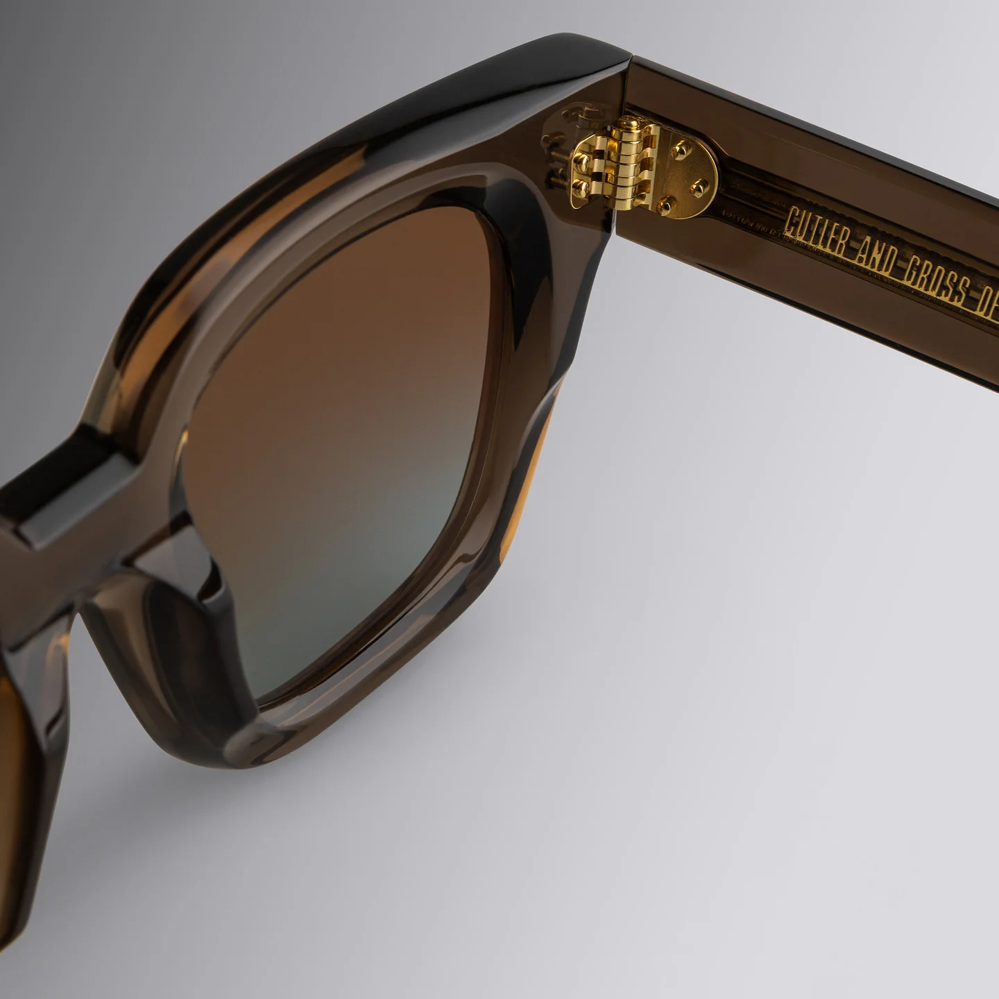 Cutler and Gross CGSN-1422-50-04 Brown Crystal