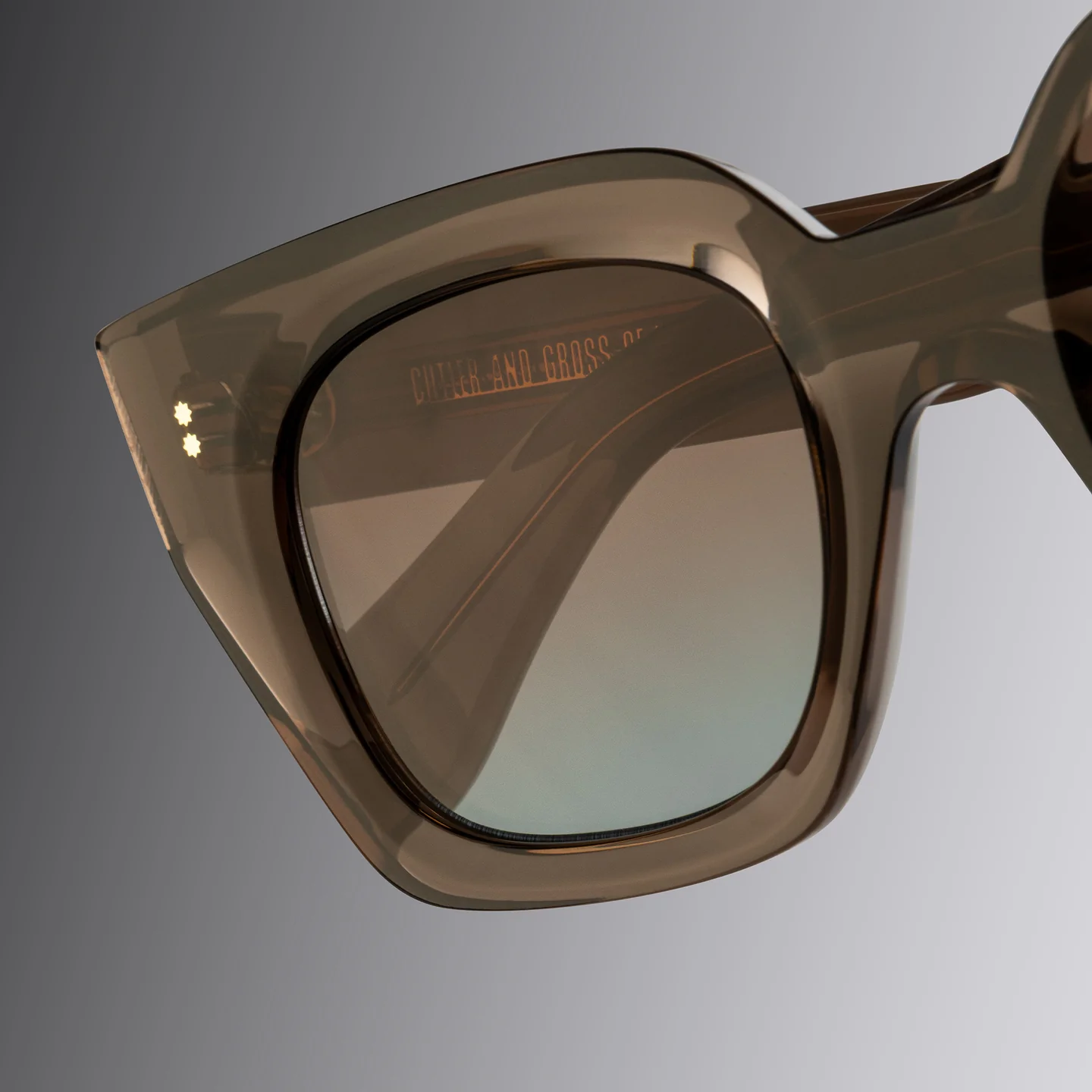 Cutler and Gross CGSN-1422-50-04 Brown Crystal